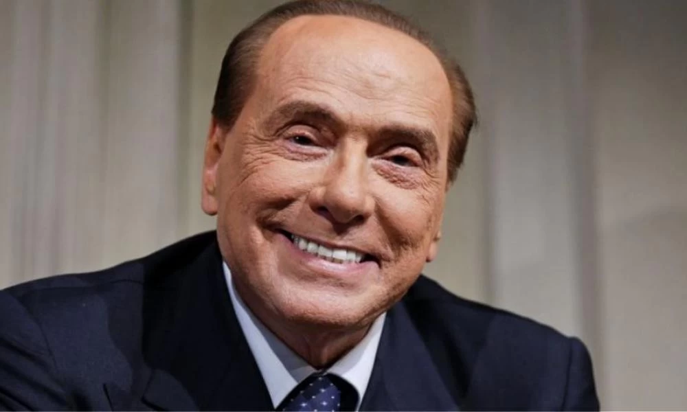 Στο νοσοκομείο ο Μπερλουσκόνι με καρδιακά προβλήματα